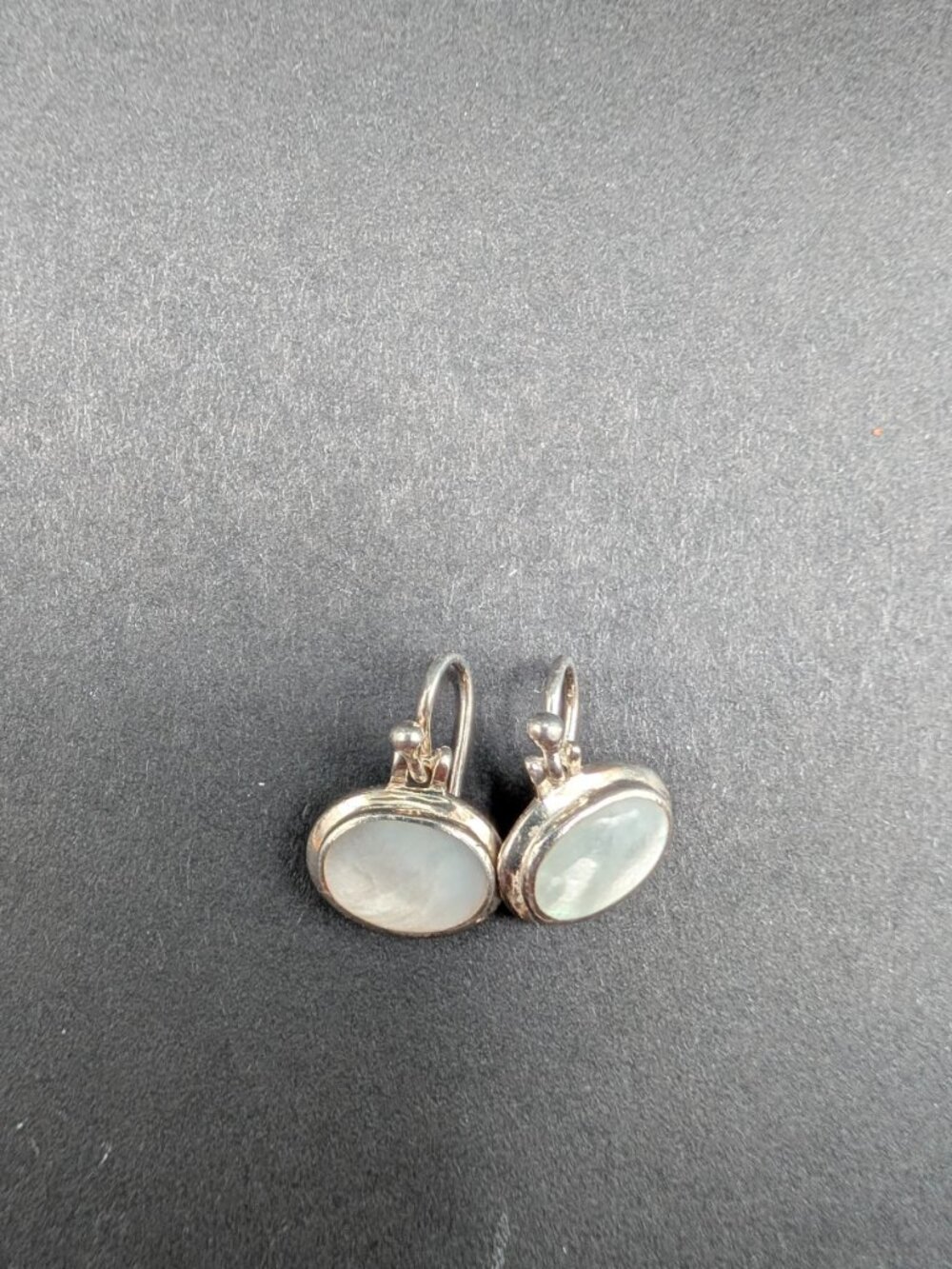 SU 925 Sterling Silver Mother of Pearl Drop Earrings Thailand
